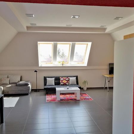 Szepsegpatika Apartman Sarospatak Exterior photo