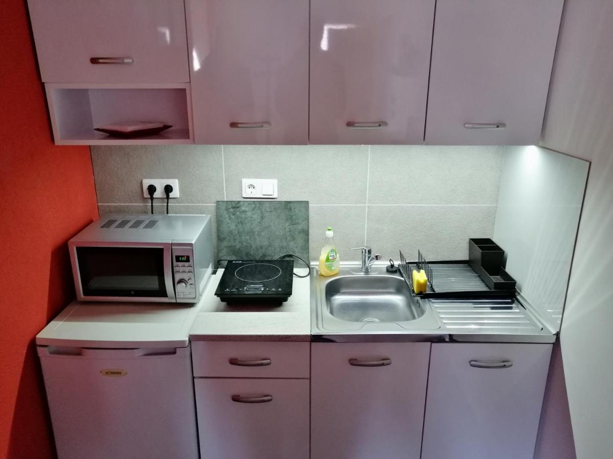 Szepsegpatika Apartman Sarospatak Exterior photo
